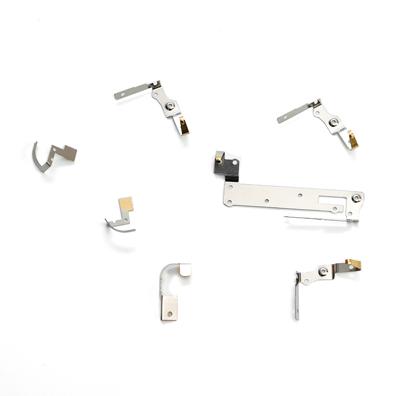 Vyrazený elektronický doplnok z nehrdzavejúcej ocele